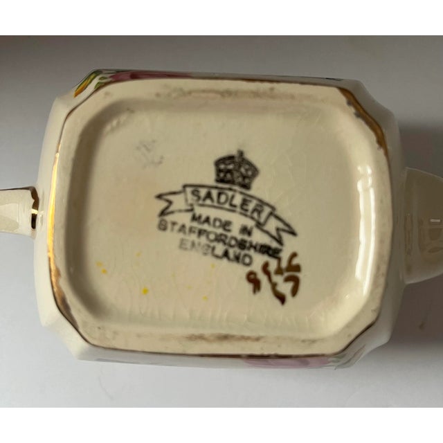 Mid-Century English Sadler Floral Teapot With Gilt Trim, Staffordshire, 1950s For Sale - Image 9 of 9