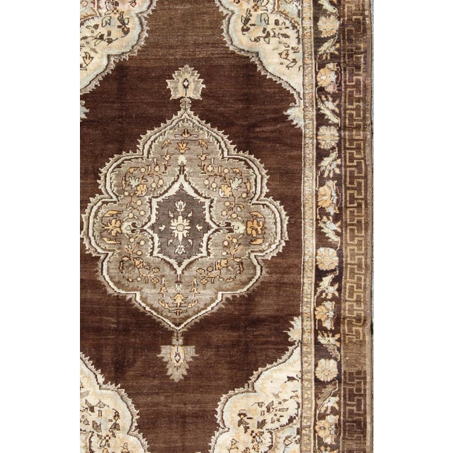 Mid 20th Century Brown Background Floral Medallion Vintage Turkish Kars Rug in Ivory and Taupe For Sale - Image 4 of 10