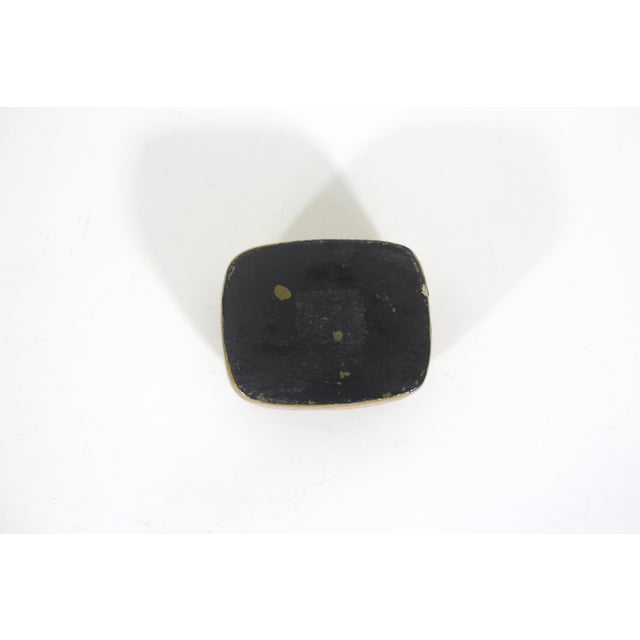 1970s Vintage Hand Painted Kashmir Lacquered Trinket Box For Sale - Image 5 of 9