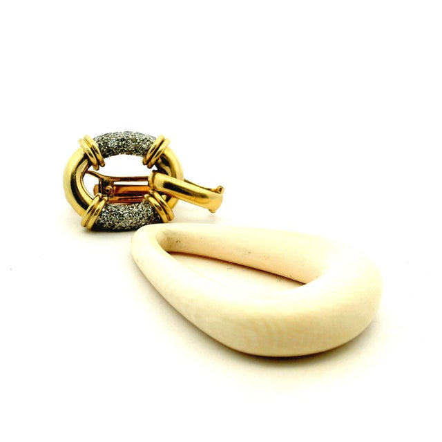 White 1970s Italian Modernist 18k Gold Diamond and Sculpted Natural Bone Drop Earrings, A Pair For Sale - Image 8 of 13