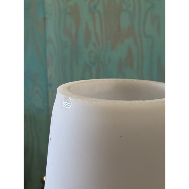 Vintage Gerald Thurston for Lightolier Scandia Brass Milk Glass Table Lamp For Sale - Image 10 of 11