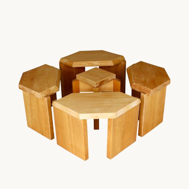 Modular Coffee Tables in Light Oak. France, 1970s, Set of 5, in Very Good conditions. Designed 1970 to 1979