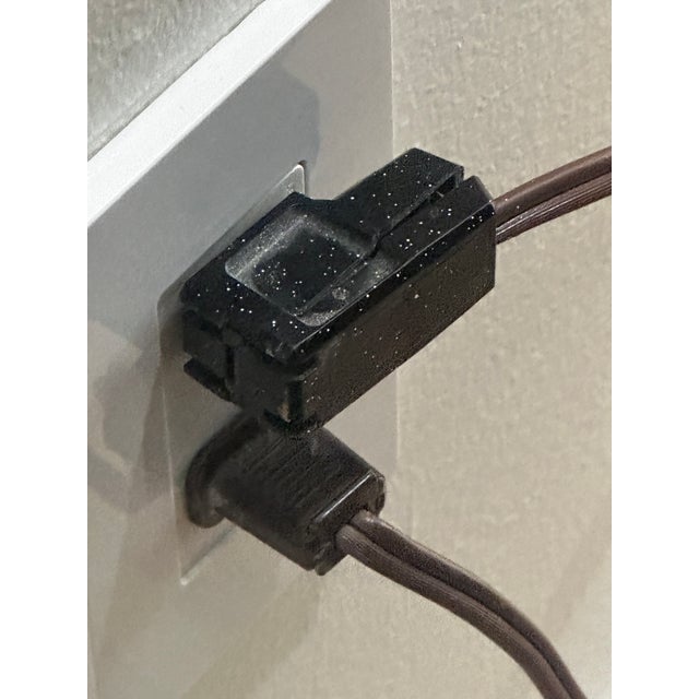 Vintage Hollywood Regency Mastercraft Pair of Illuminated Brass Glass Curio Cabinet Showcases W/ Antiqued Mirror Back For Sale - Image 13 of 18