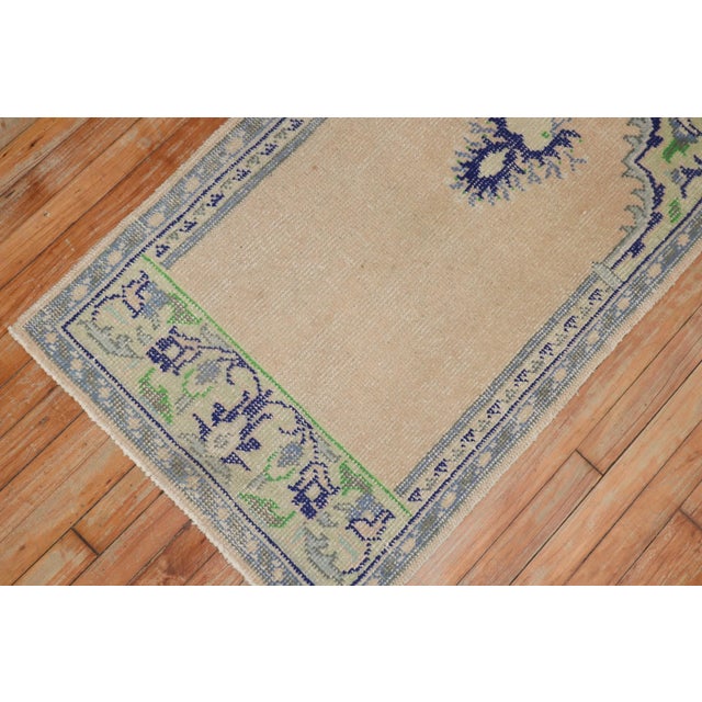 Funky Vintage Turkish Deco Rug For Sale In New York - Image 6 of 6