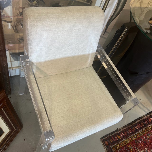Bernhardt Vintage Contemporary Bernhardt Lucite Arm Chair For Sale - Image 4 of 12