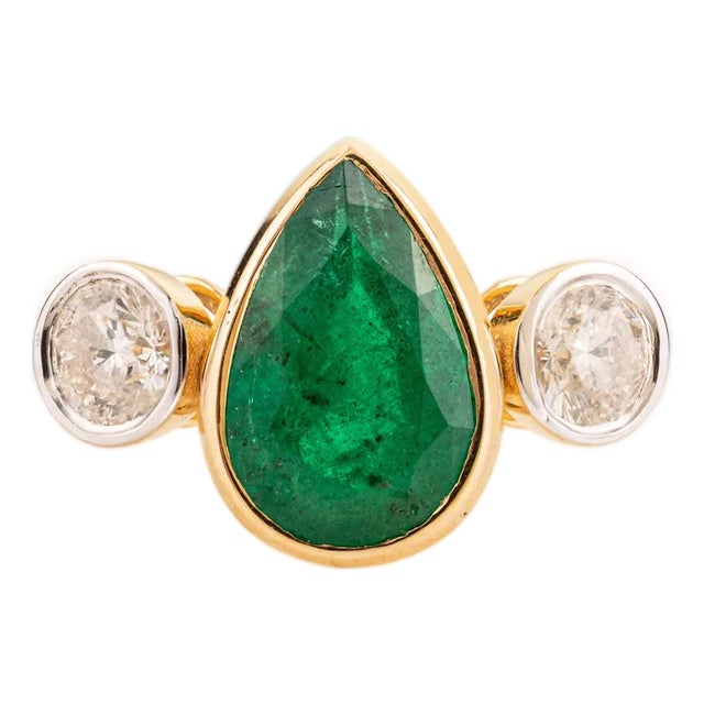 2.29ct Deep Green Emerald Pear Engagement Ring With Round Diamonds in 18k Gold Size 5.5 For Sale