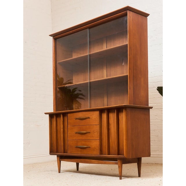 Styled After Mid 20th Century Kent Coffey Foreteller Mid-Century Modern Walnut China Cabinet For Sale - Image 10 of 12