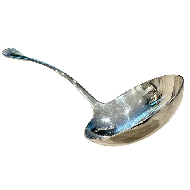 Late 19th Century 1860s Large Sheffield Silverplate Rattail Soup & Stew Ladle by Martin Hall & Co. For Sale - Image 5 of 11
