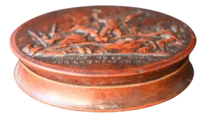 Pressed Wood Snuffbox Representing the Battle of Paris of March 30, 1814