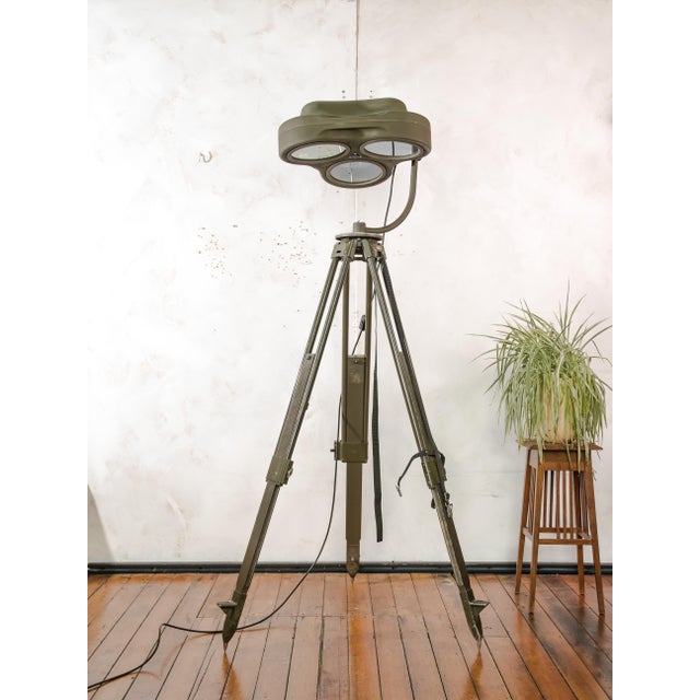 Military Surgical Floor Light from Heraeus Hanaulux London, Germany, 1990s For Sale - Image 4 of 18