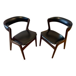1960s Pair of “Fire” Armchairs Attributed to Kai Kristiansen Danish Modern Teak & Leather Very Good Condition For Sale