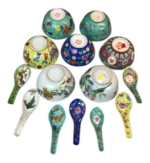 Assembled Set of 7 Chinese Export Bowls With Spoons