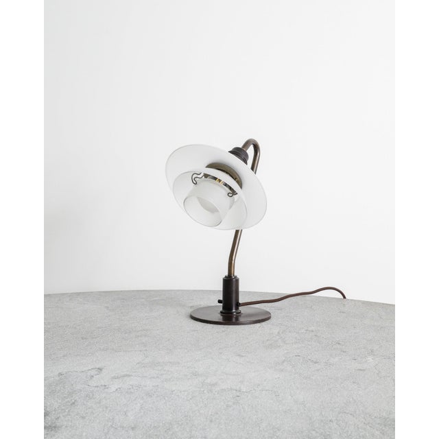 Mid-Century Modern Danish Glass PH 2/2 Desk Lamp by Poul Henningsen for Louis Poulsen, 1930s For Sale - Image 6 of 9