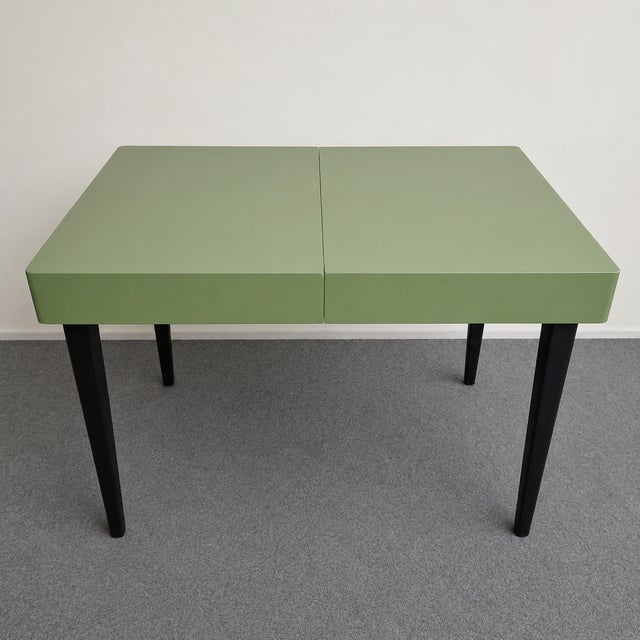 Vintage Art Deco Dining Table, 1950s, in Flawless conditions. Designed 1950 to 1959