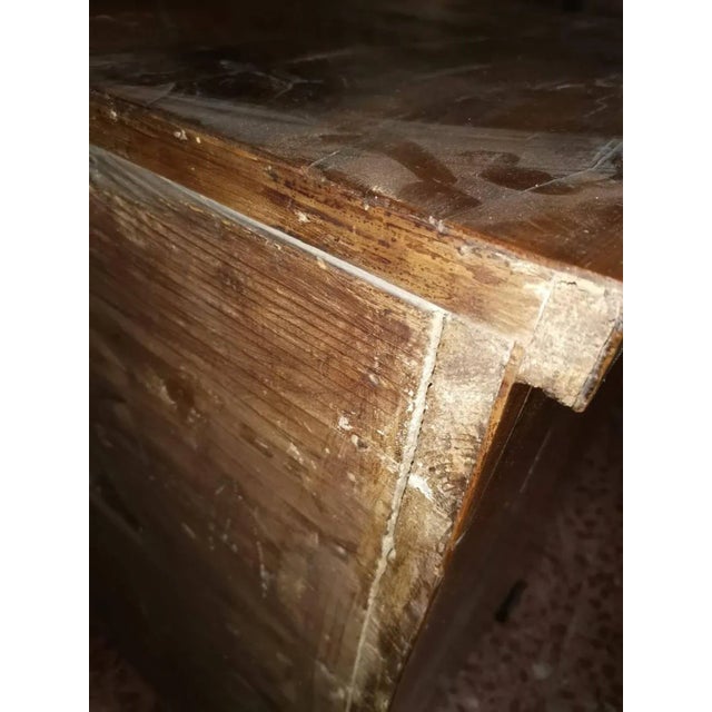 Early 19th Century Empire Chest of Drawers in Italian Walnut Veneer For Sale - Image 5 of 9