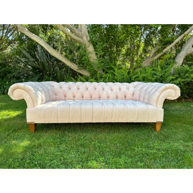 Sweet feminine sofa in pale pink color. American brand Canvas. Comfortable and pretty.