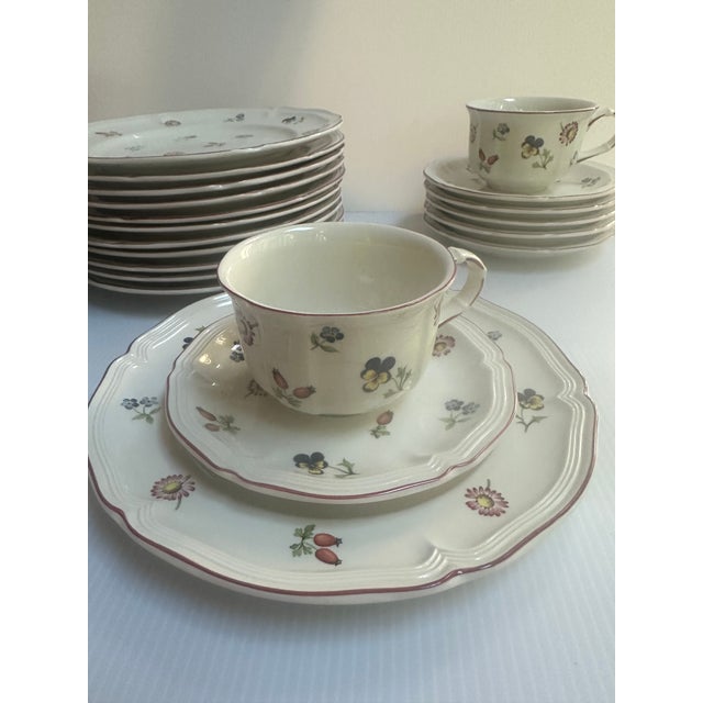 1970s Villeroy & Boch Luxembourg "Petite Fleur" 12 Trio Set: Cup Saucer Dessert Plate - 36 pcs For Sale In New York - Image 6 of 17