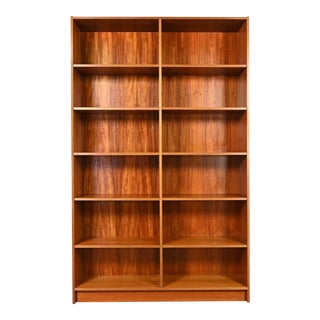 Late 20th Century Scandinavian Modern Teak Double Wide Bookcase Adjustable Shelves For Sale