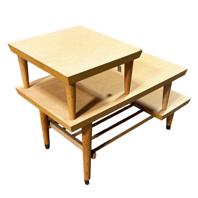1950s Mid-Century Modern Wood Laminate and Brass Three-Tier Side Lamp Table For Sale - Image 4 of 8