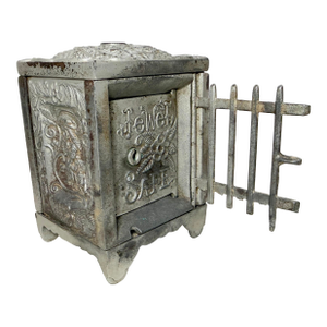 Antique 19th Century Cast Iron Je Stevens Jewel Safe Deposit Lockable Still Bank