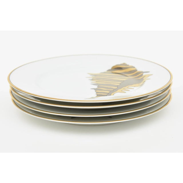 Modern Vintage Fitz and Floyd Porcelain Gold Gilded Shell and Fish Desert or Appetizer Plates Set of 4 For Sale - Image 3 of 12