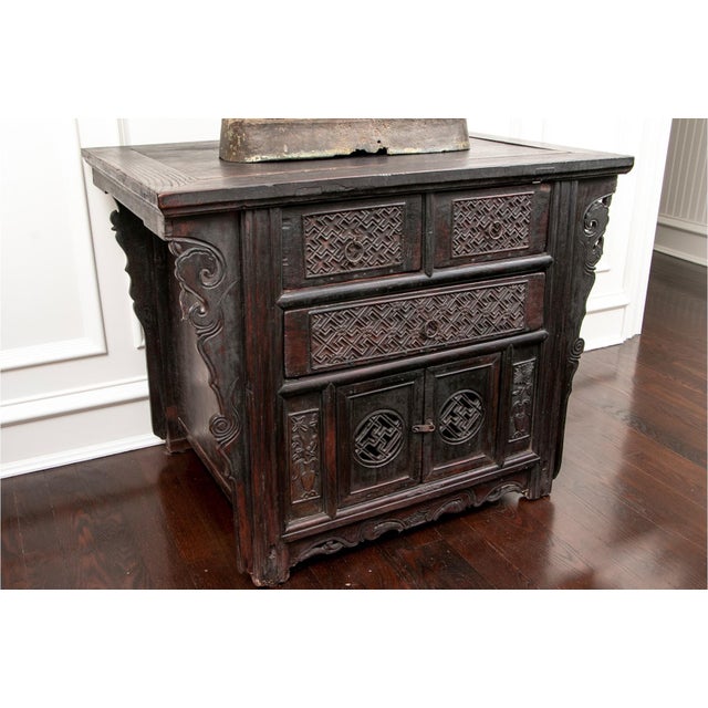 Antique Chinese Ming Dynasty Butterfly Cabinet For Sale - Image 4 of 13