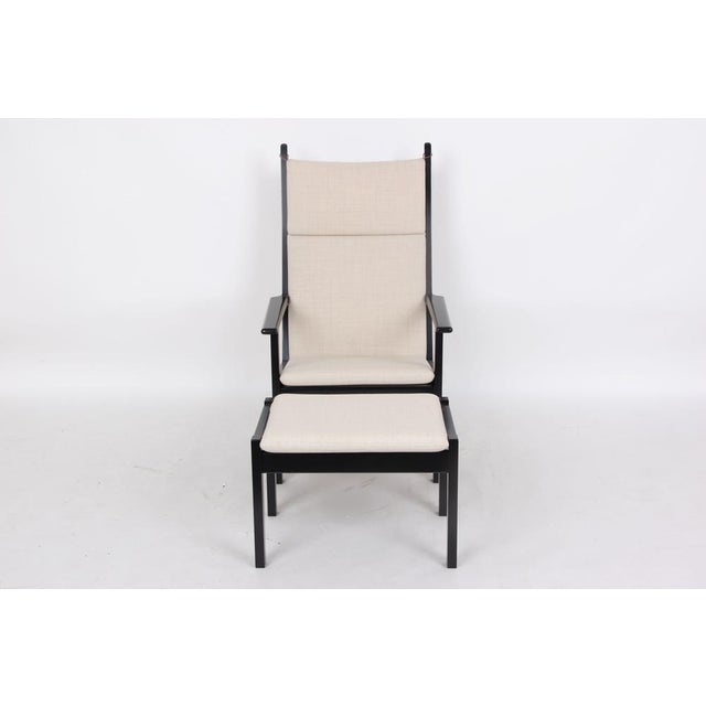 Here is the armchair, offering excellent comfort for all ages. The set has been newly refurbished, repainted, and features...