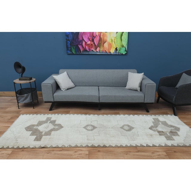 1970s Vintage Handmade Wool Cotton Beige Area Rug For Sale - Image 4 of 11