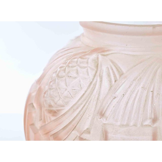 Art Deco Glass Globe Vase by De Cagny, 1930s For Sale - Image 4 of 5
