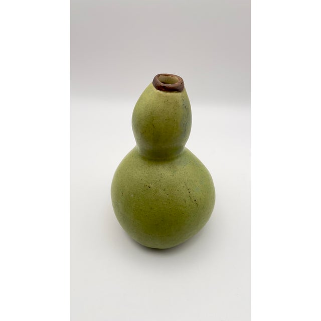 Very realistic fine stoneware from California-based artist Patricia Garrett. This 1997 gourd vase is part of her "Great...