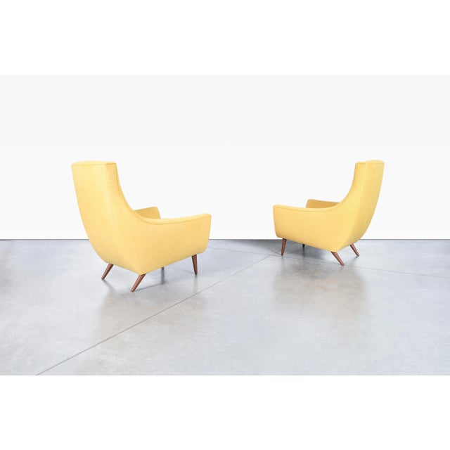 1960s Mid-Century Modern Sculptural Walnut High-Back Lounge Chairs, 1960s For Sale - Image 5 of 12