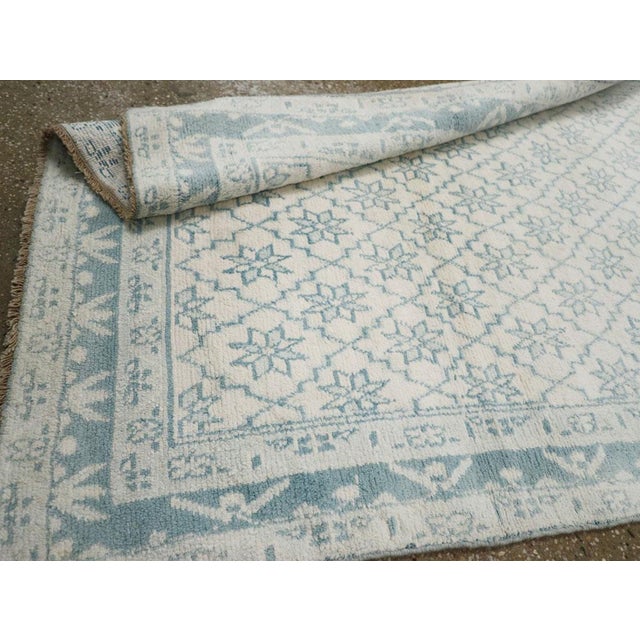 Galerie Shabab Collection Mid-20th Century Indian Cotton Agra Rug For Sale - Image 9 of 9