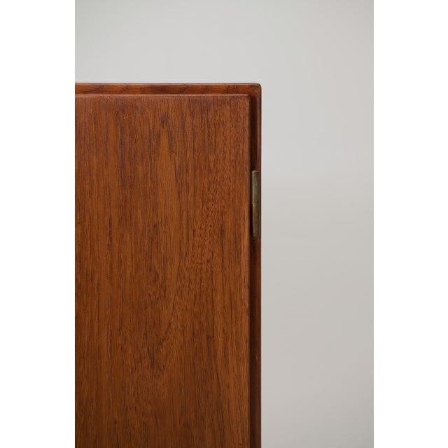 Model 232 China Cabinet by Børge Mogensen for C.M. Madsen, 1950s For Sale - Image 9 of 12