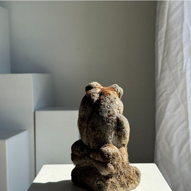 1980s Small Balinese Limestone Frog Sculpture, 1980s For Sale - Image 5 of 11