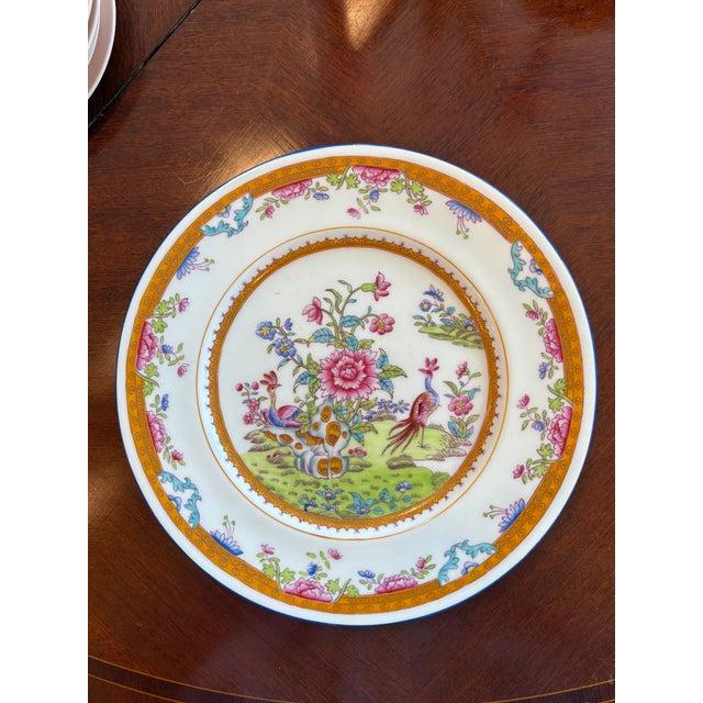 1900s Edwardian English Coalport Chinoiserie Bird & Floral Dinner Plates, Set of 8 For Sale In New York - Image 6 of 9