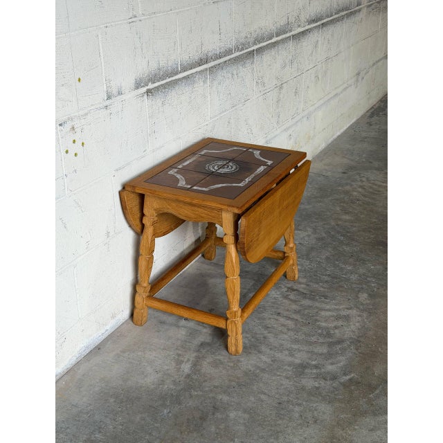 Mid-Century Modern Oak Tile Top Drop-Leaf Folding End Table Danish Mid-Century Modern 1970s For Sale - Image 3 of 10