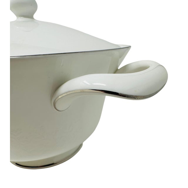 Wedgwood 1970s Vintage Wedgwood "Silver Ermine" Soup Tureens - A Pair For Sale - Image 4 of 18