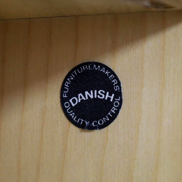 Danish Modern Oak Wall Cabinet by Poul Hundevad for Hundevad & Co., Denmark, 1960s For Sale - Image 6 of 9