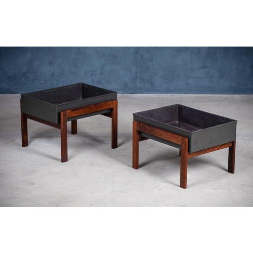 Why would you put plants in flower pots when there is also something as beautiful as this stylish and minimalistic vintage...