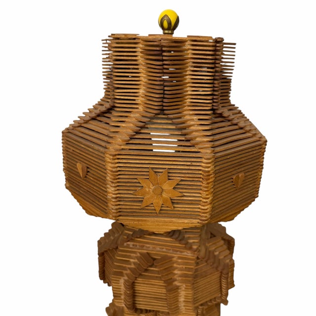 Vintage Mid Century Pinwheel and Hearts Design Popsicle Stick Lamp For Sale - Image 4 of 8