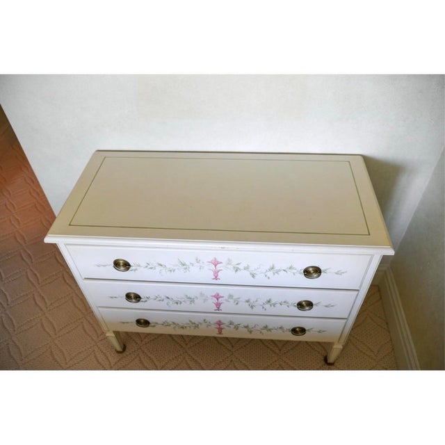 Wood Adorable Julia Gray Hand-Painted Bench Made Dresser Chest For Sale - Image 7 of 9