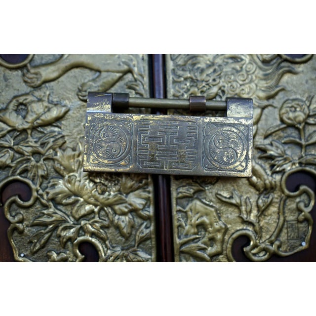 20th Century Mahogany Tansu Jewelry Chest With Brass Fittings For Sale In Los Angeles - Image 6 of 12