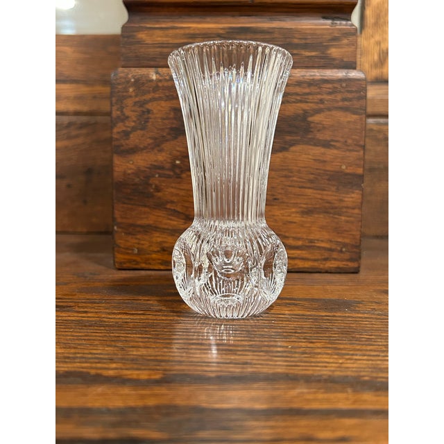 Fostoria Clear Flower Bud Vase stands 4.75" Lead Crystal with lots of facets at base that beautifully reflect light