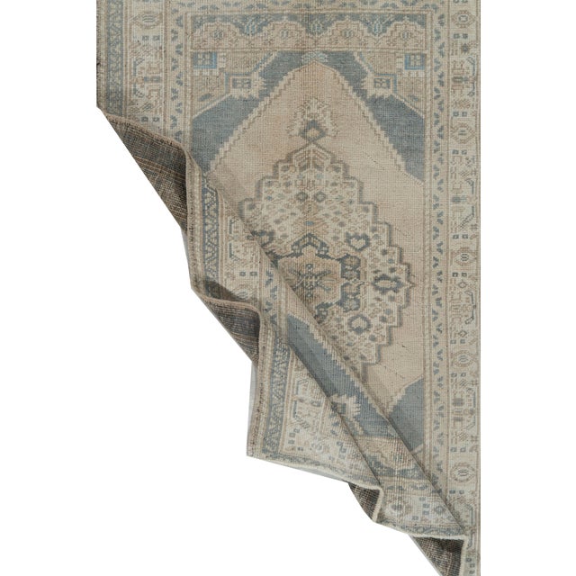 Even today, Oushak rugs remain a top choice among professional interior designers due to their unparalleled quality and...