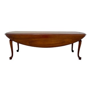 1960's Drexel Heritage Queen Anne Drop-Leaf Oval Coffee Table For Sale