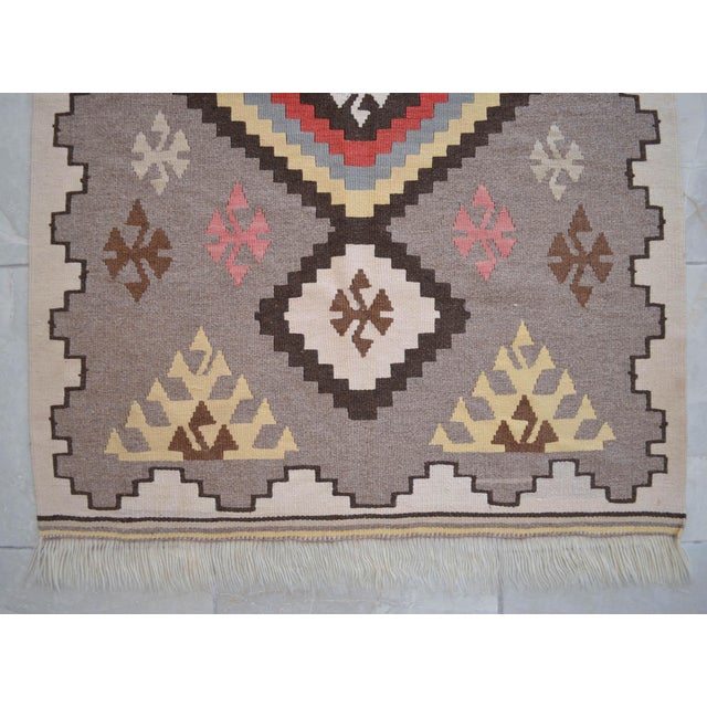 1980s Navajo Style Kilim Rug Hand Woven Flat Weave Area Rug 3x4 Ft For Sale - Image 12 of 15