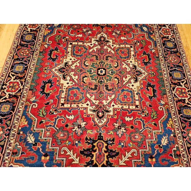 Vintage Persian Heriz Serapi Rug, Hand-Knotted Wool, Geometric Pattern, Red & Navy, 6x9 For Sale - Image 14 of 18