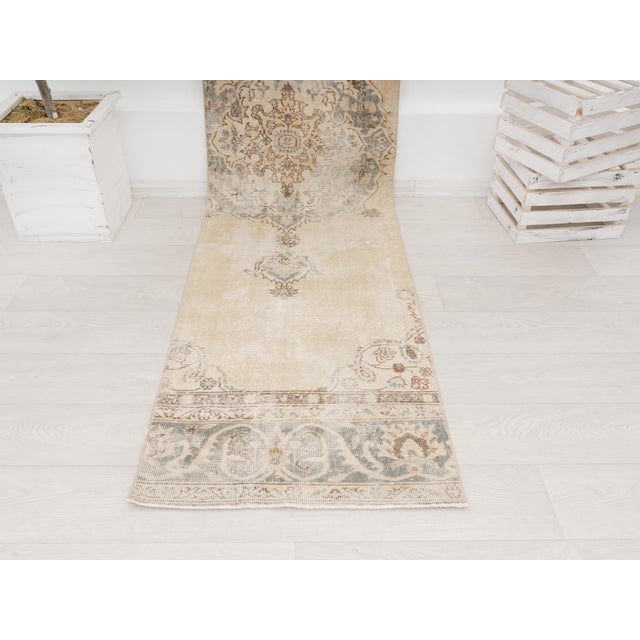 1970s 1970 Vintage Turkish Runner Rug, Muted Beige Hallway Runner For Sale - Image 5 of 8