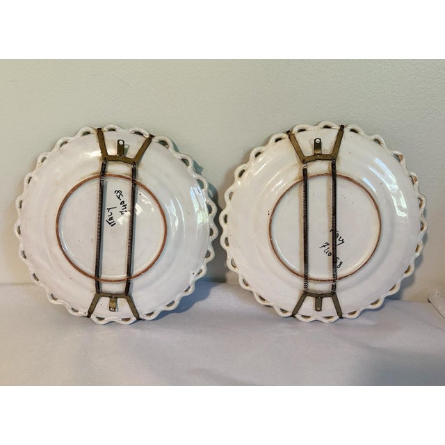 Italian Vintage Italian Majolica Reticulated Deruta Rooster Wall Plates - A Pair For Sale - Image 3 of 3