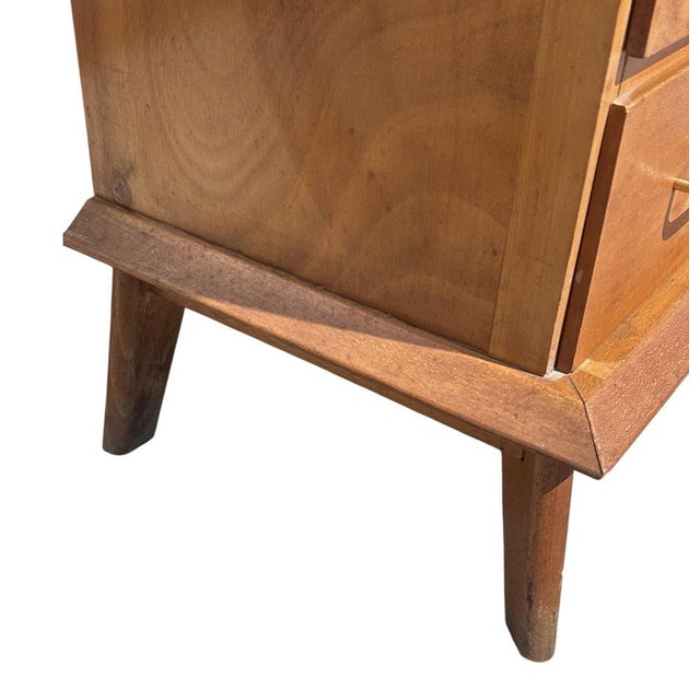 Oak Chest of Drawers with Splayed Legs, 1950 For Sale - Image 6 of 12